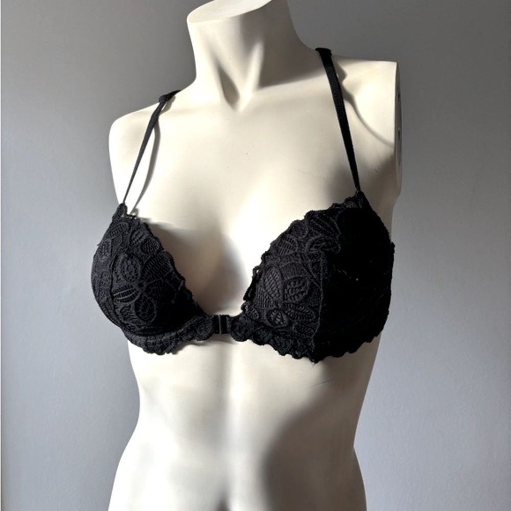Victoria Secrets PINK 34C Black And Pink Sexy Lace Racerback Date Push-Up Bra